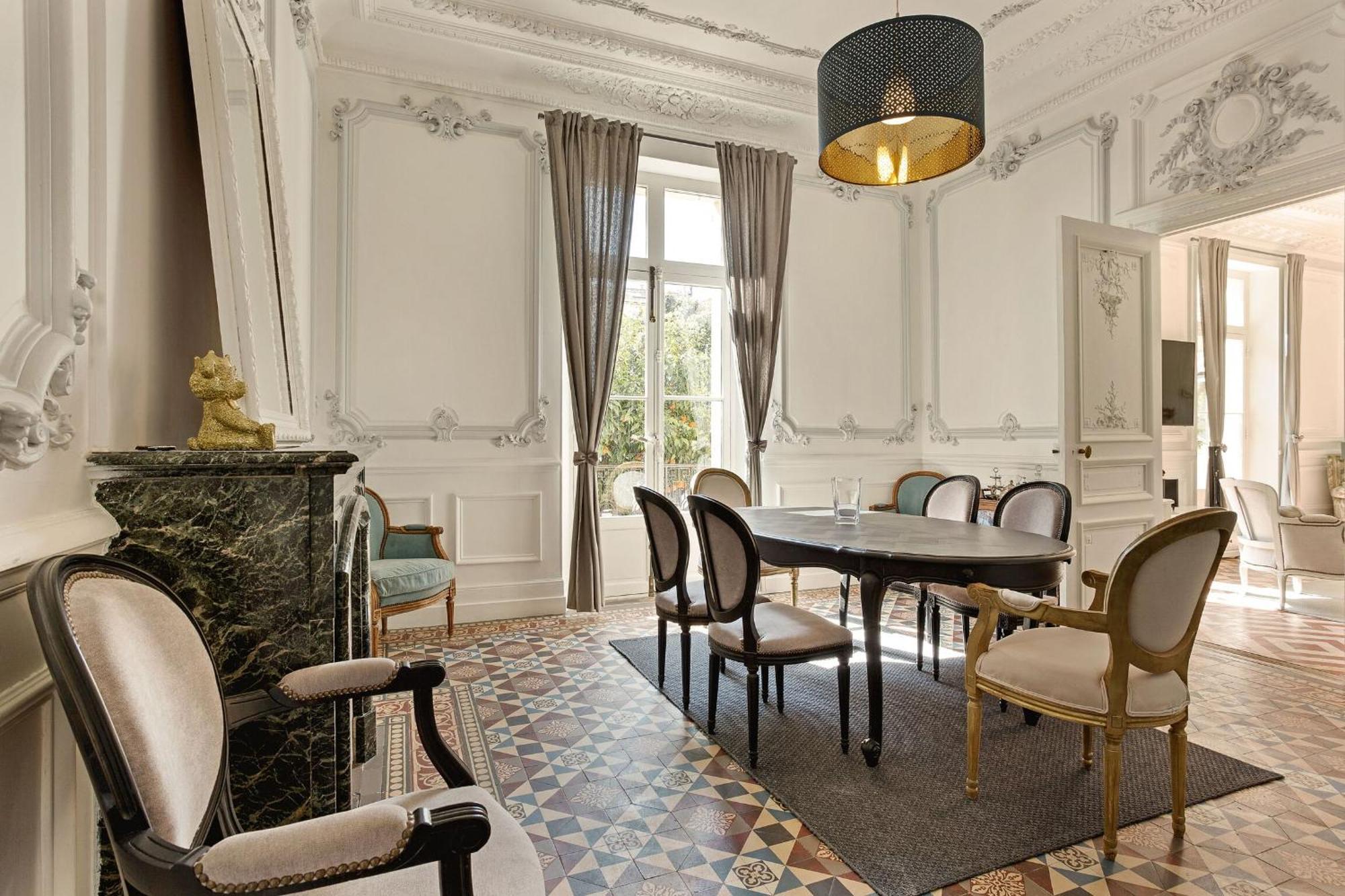 Aura By Halldis Apartment